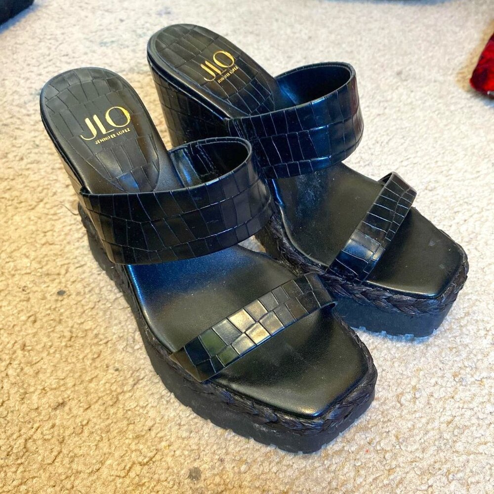 Women's Black Footwear